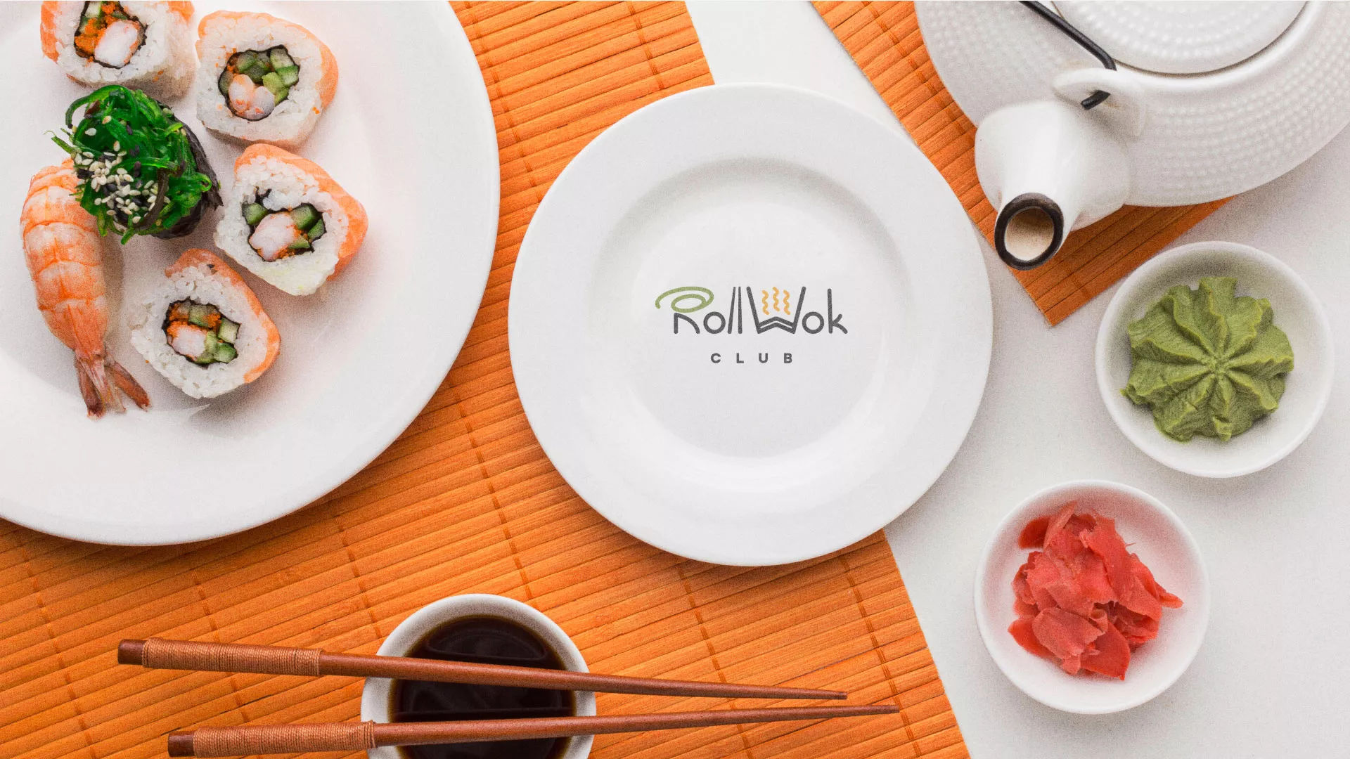 Разработка логотипа и фирменного стиля суши-бара «Roll Wok Club» в Карабулаке